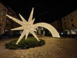 Sabato 21 si accenderanno ufficialmente le luminarie natalizie Sabato 21 si accenderanno ufficialmente le luminarie natalizie
