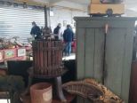 Il primo mercatino dell'antiquariato del 2023 apre i festeggiamenti per i 50 anni