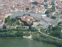 Racconti letti e da colorare tra i disegni di Luzzati