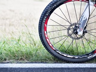 E-Bike: noleggio e colonnine di ricarica